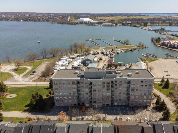 #205 350 Wellington Street, Kingston