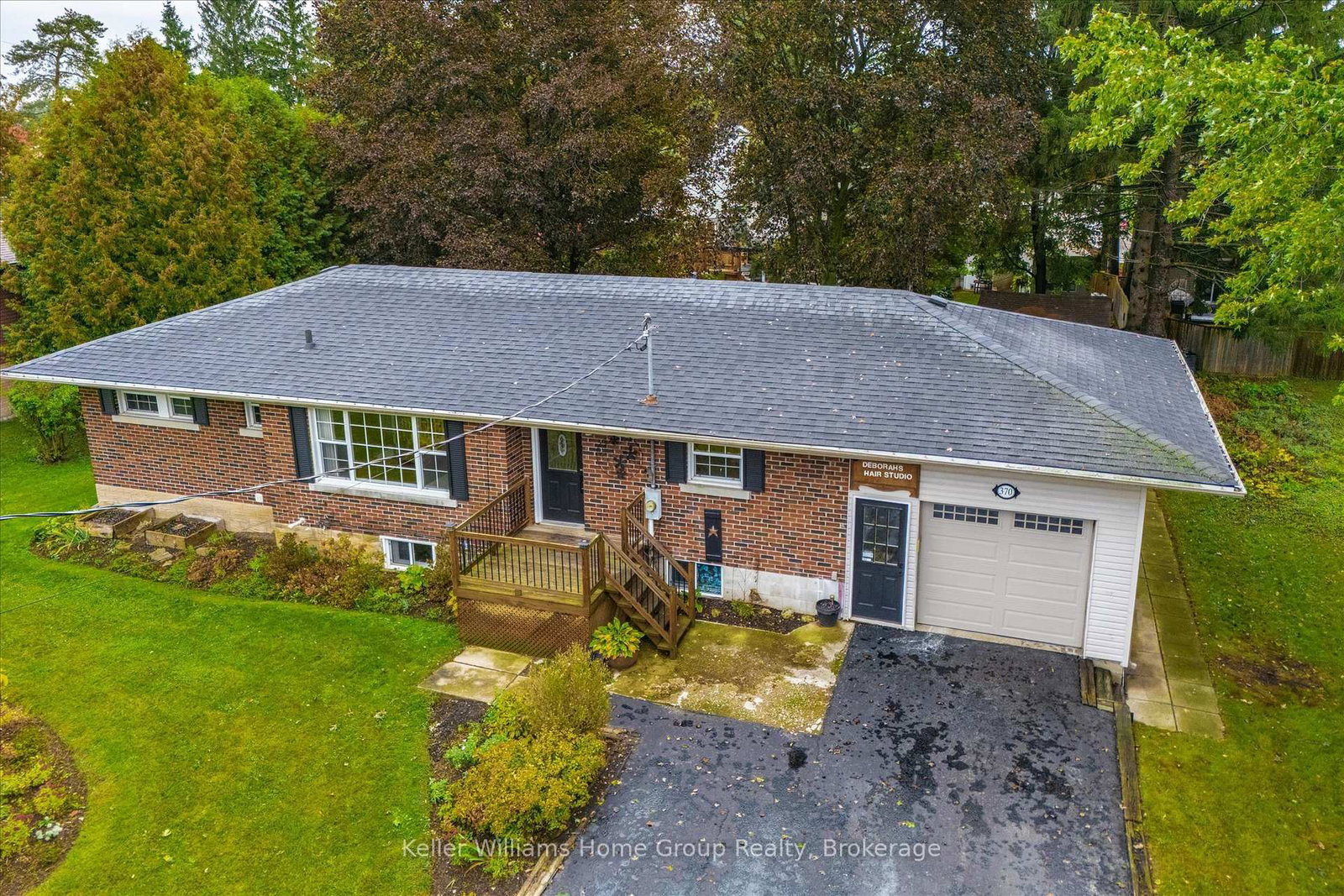 Detached House for sale at 370 Gordon Street, Centre Wellington, Ontario, N1M 2W3 - Fergus - MLS: X13862016