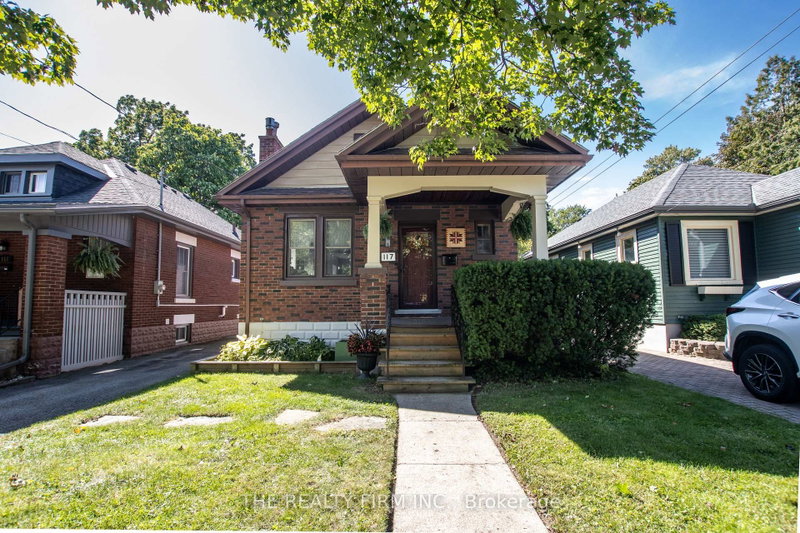 117 Thornton Ave photo 2