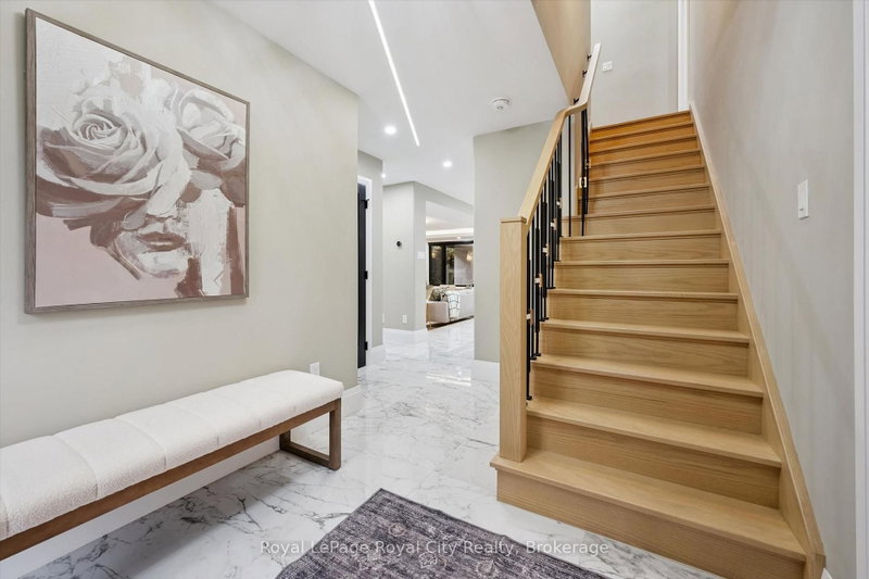 11 Bridlewood Dr photo 5