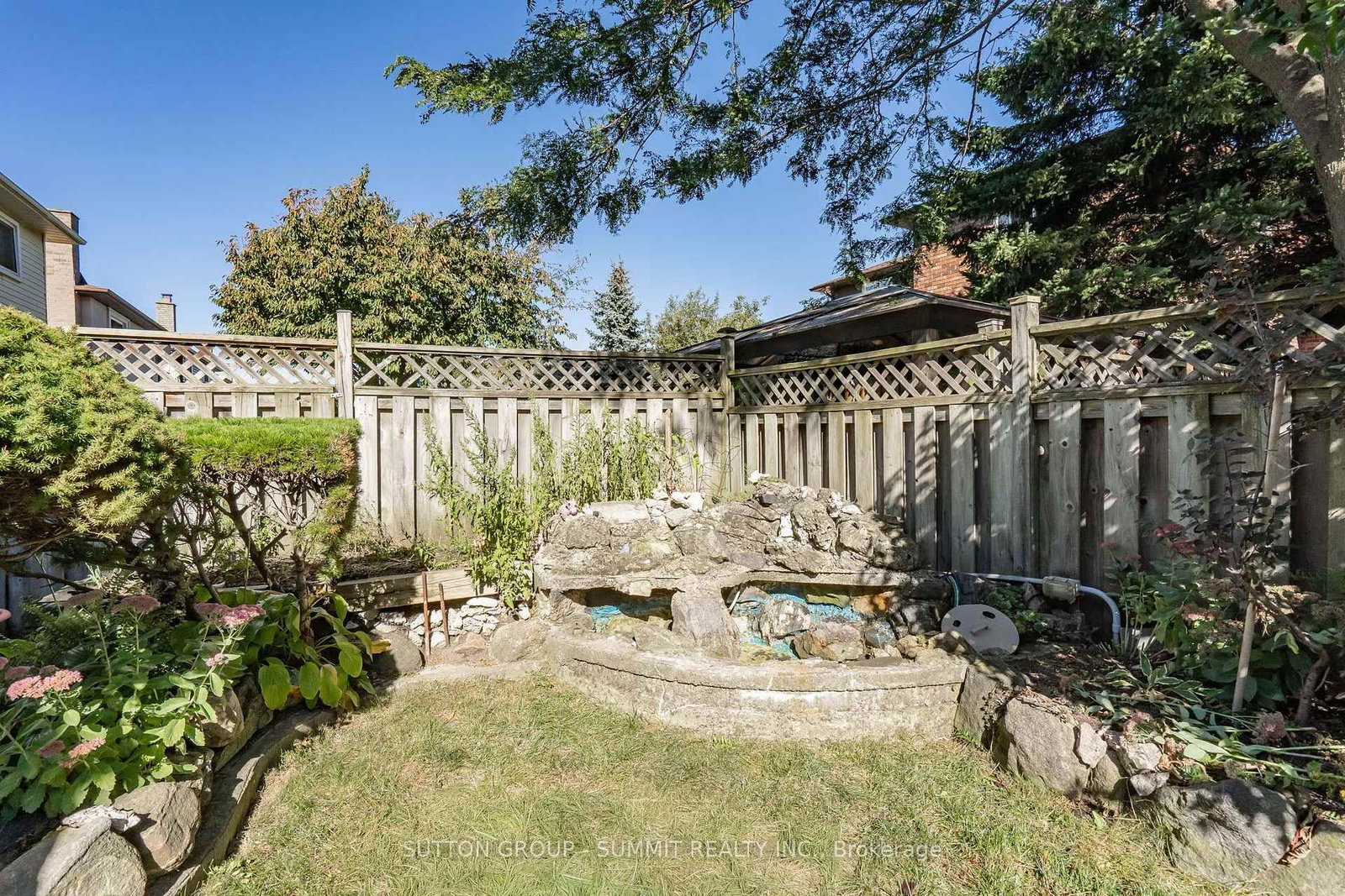 437 Eaglewood Drive • Hamilton, ON photo 32