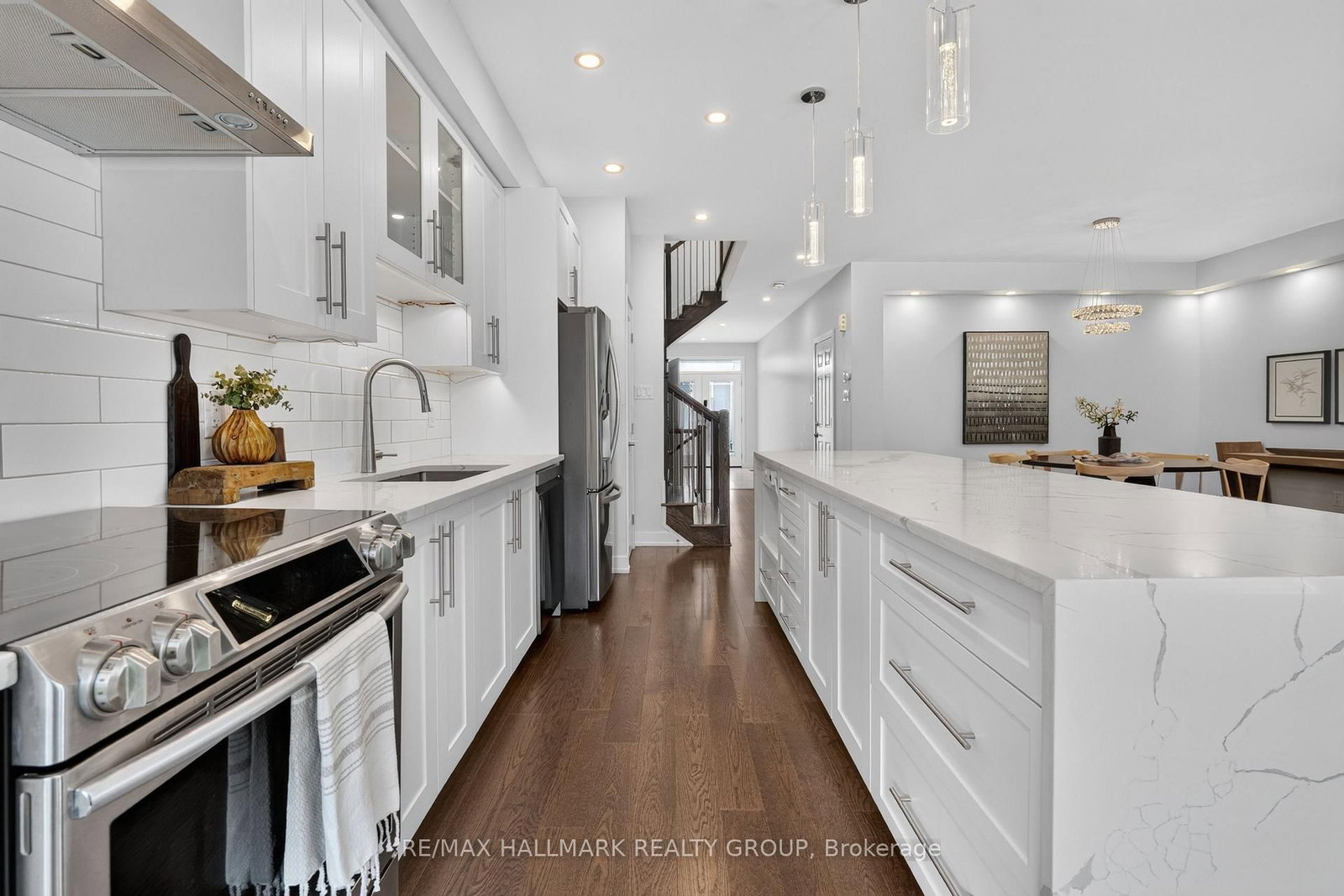 1033 Hydrangea Avenue • Manotick, ON photo 11