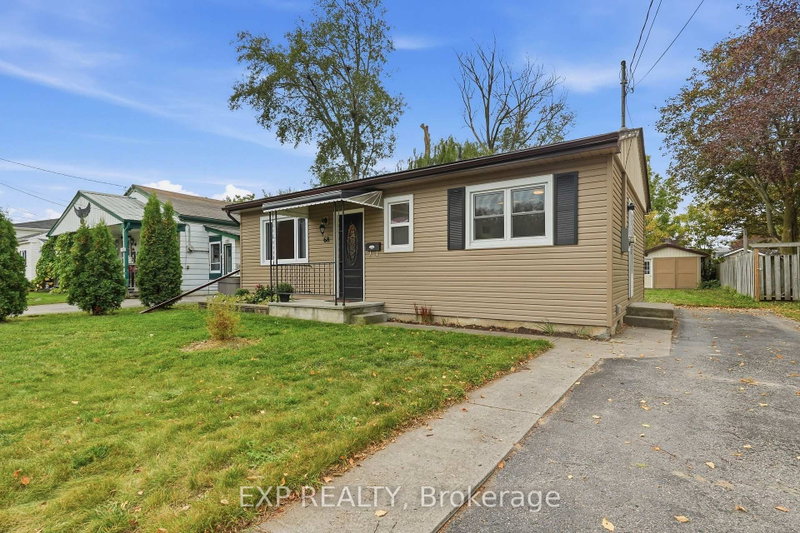 68 Louis St photo 2