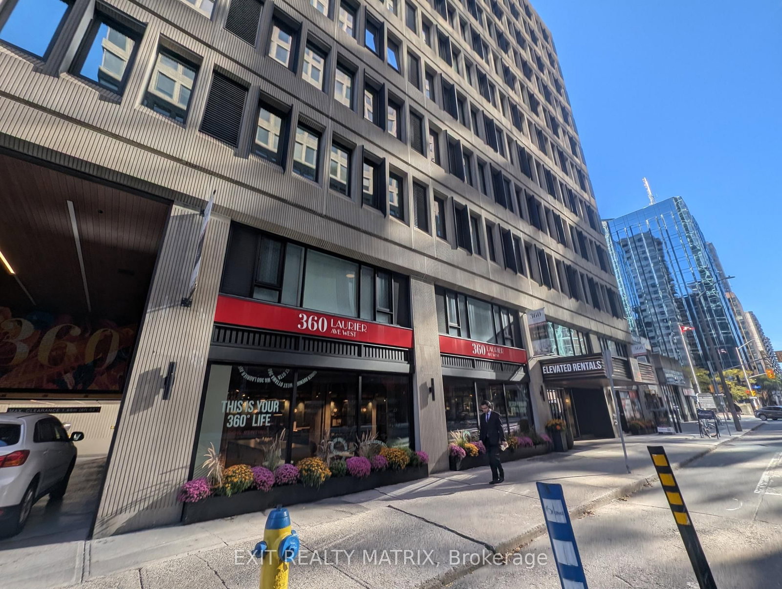 360 Laurier, Ottawa, Ontario K1P 1C8