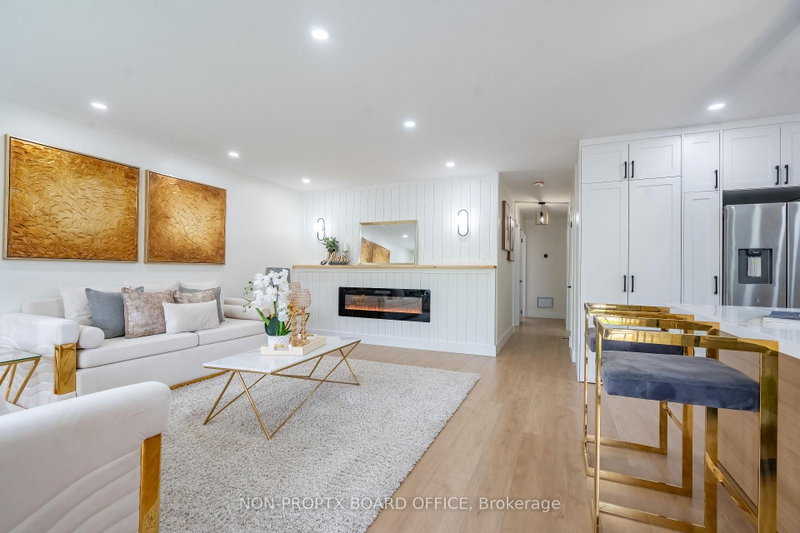 23 Tyrone Dr photo 3