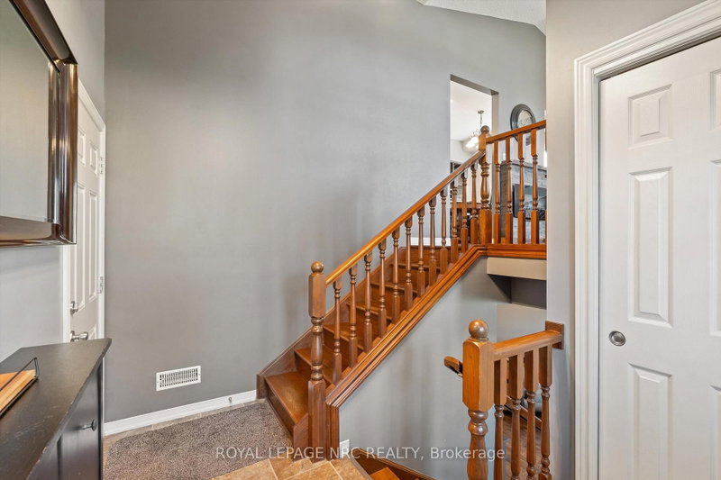 32 Lavinia St photo 5