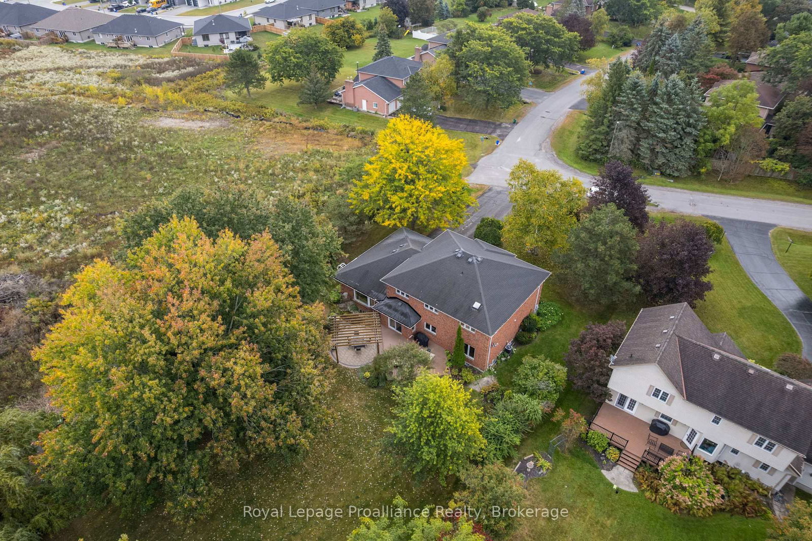 27 Hastings Park Drive • Belleville, ON photo 10