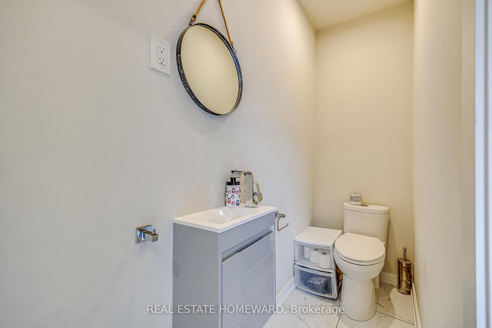 5164 St Lawrence Avenue • Niagara Falls, ON photo 11