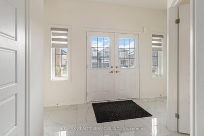 49 Dennis Avenue • Brantford, ON photo 3