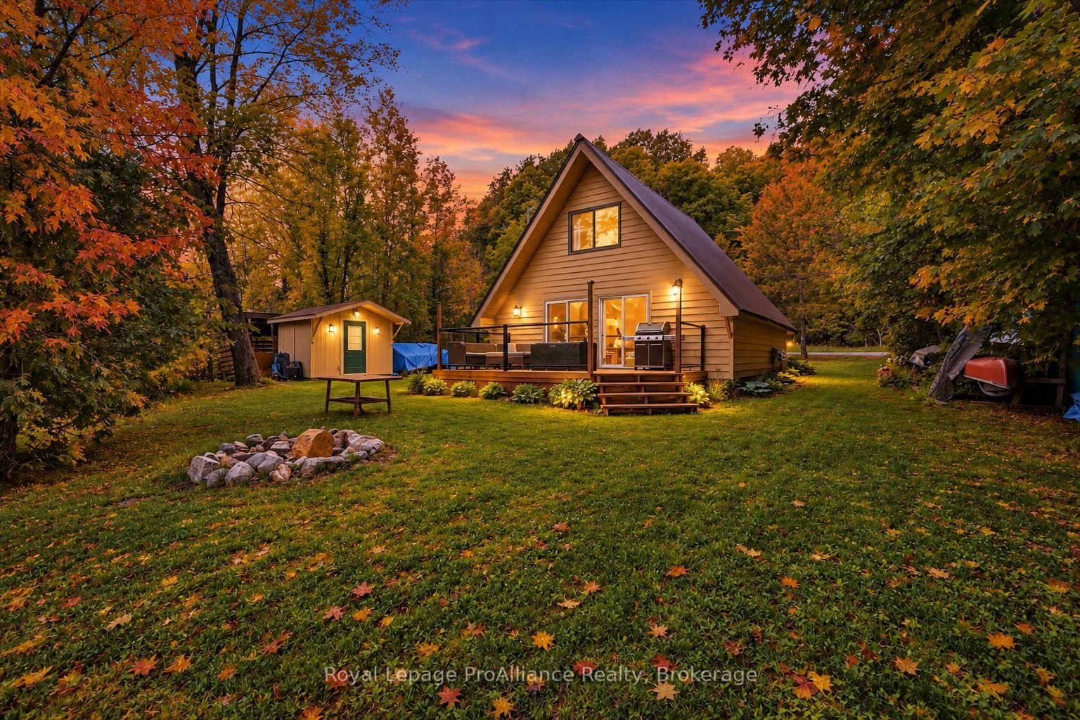 1062 Price, Frontenac, Ontario K0H 0B6