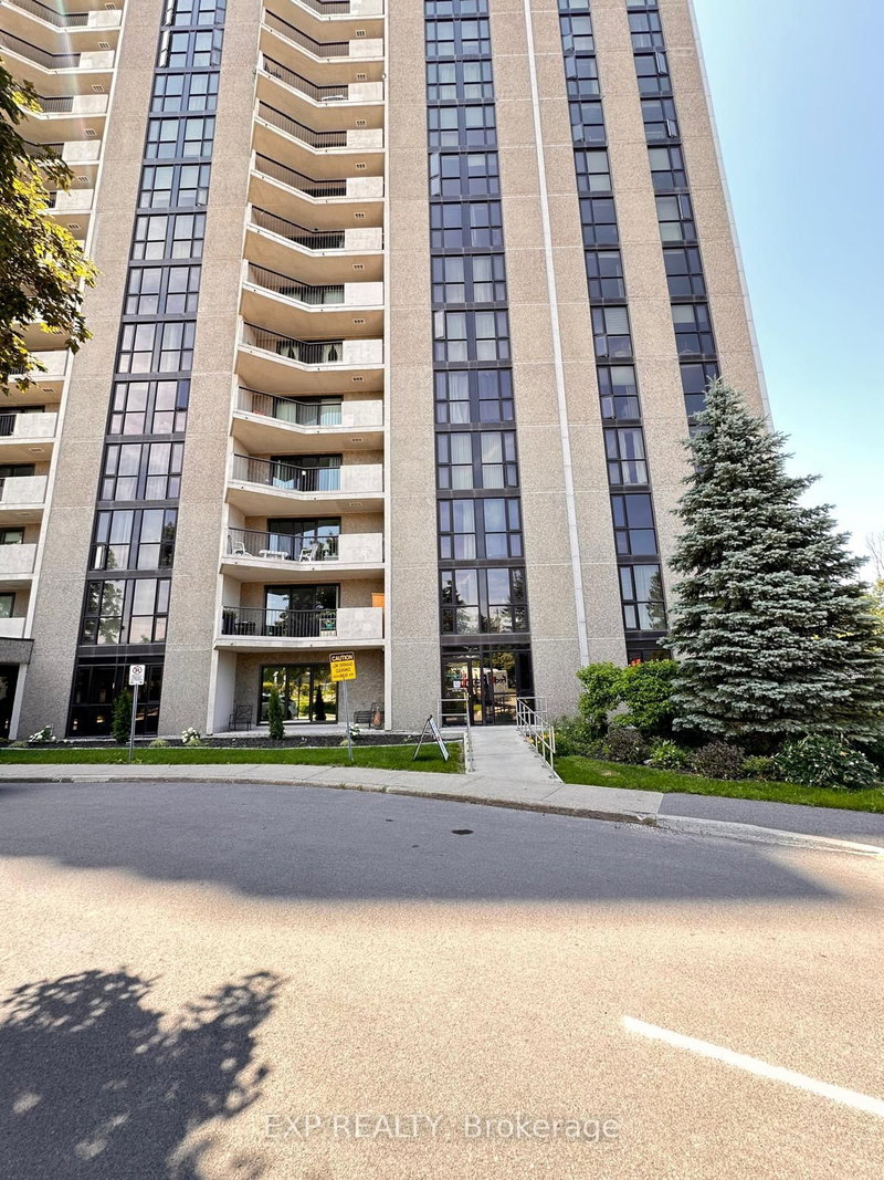 1025 RICHMOND Rd photo 2