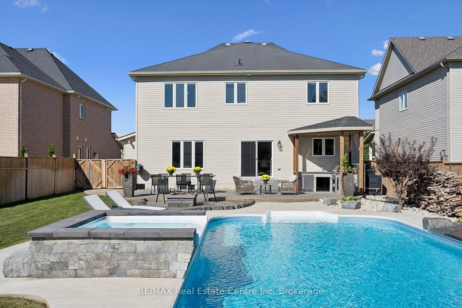 106 Ryan Street • Centre Wellington, ON photo 38