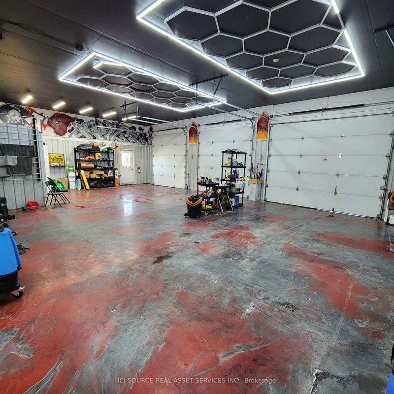 2590 Carp Rd photo 4