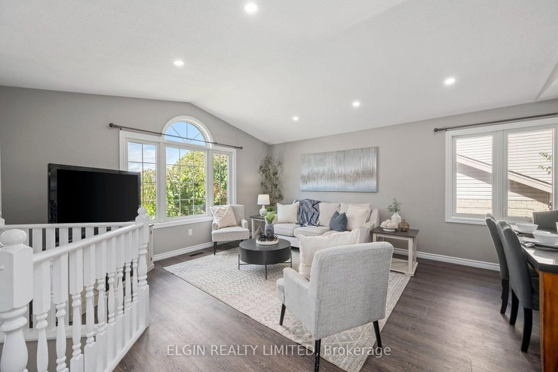 52 Oldewood Cres photo 5