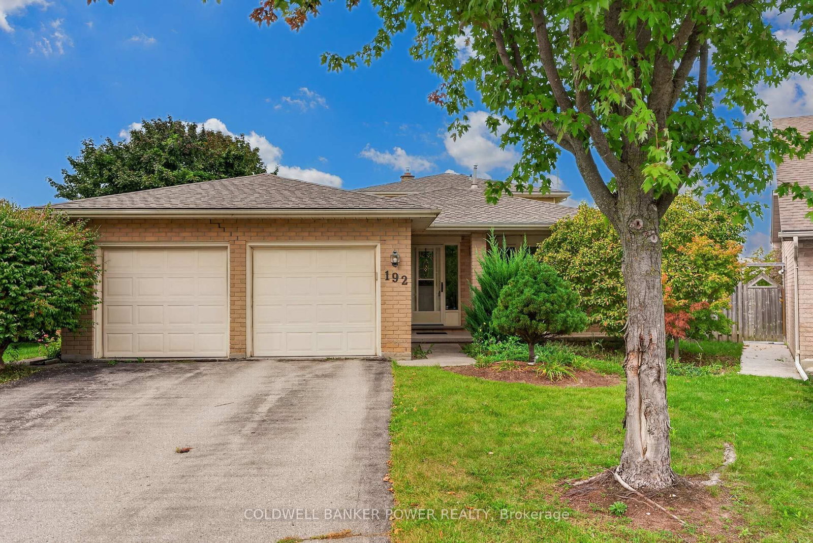Detached House for sale at 192 Conway Court, London South, Ontario, N6E 3J2 - South X - MLS: X13875366