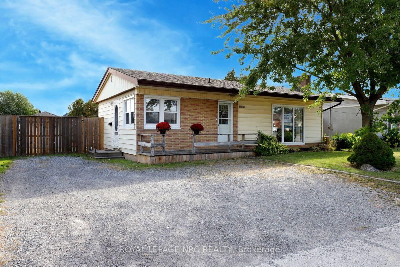 4553 Ontario St photo 1
