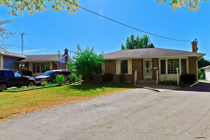 40 Jacobson Ave photo 1