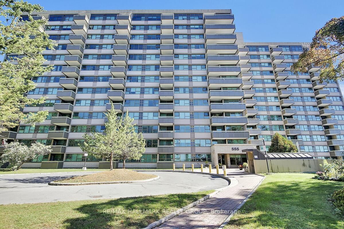 Condo for sale at 704-555 Brittany Drive, Ottawa, Ontario, K1K 4C5 - Viscount Alexander Park - MLS: X13880238