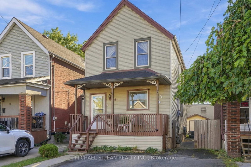 16 Albemarle St photo 4