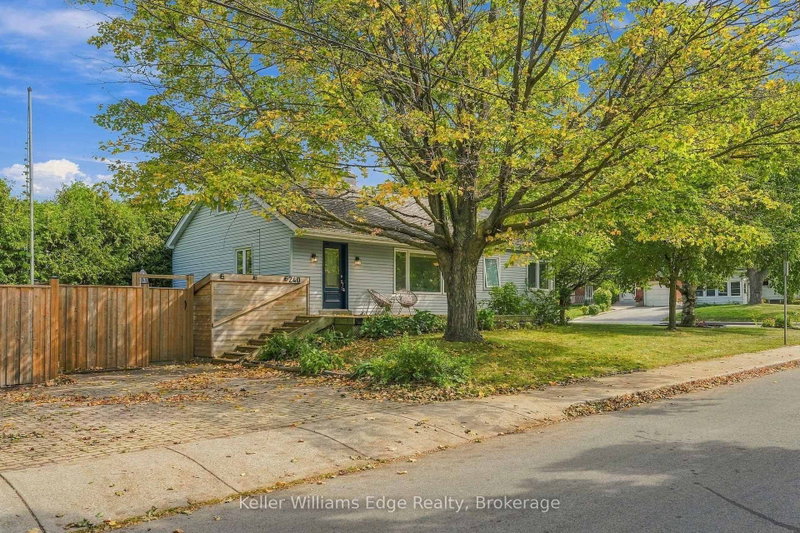 240 Bendamere Ave photo 2