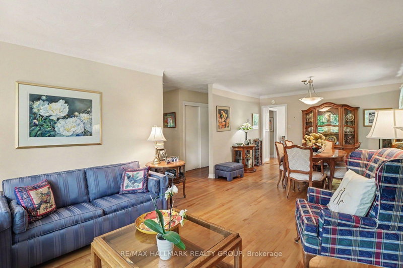 657 Golden Ave photo 4