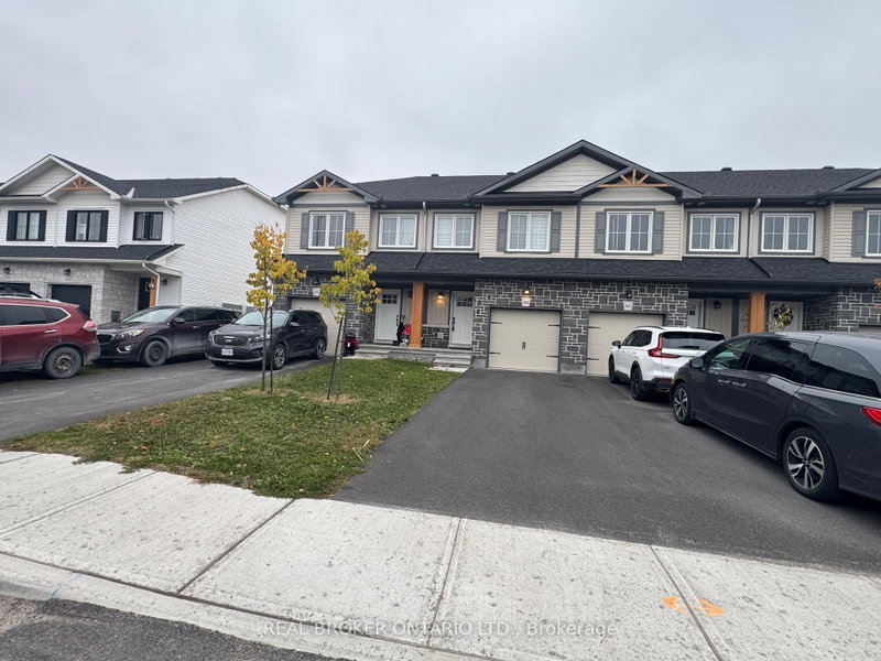 48 STAPLES Blvd photo 3