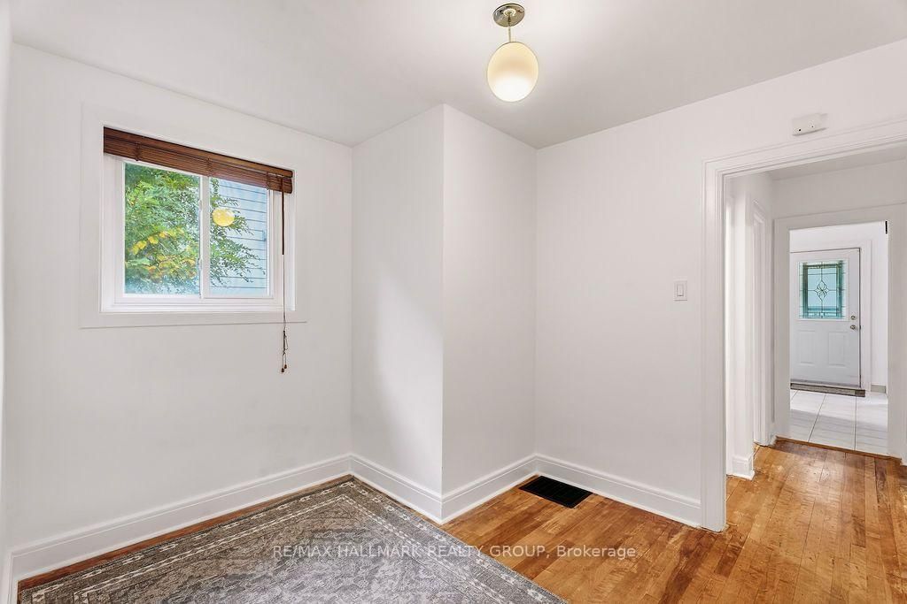 157 Mulvihill Ave, Ottawa, view 15