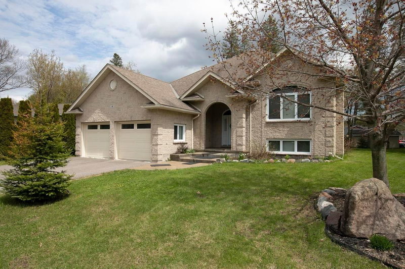 4 Parkdale Drive