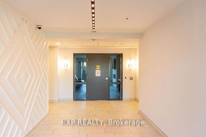 110 Fergus Ave photo 3