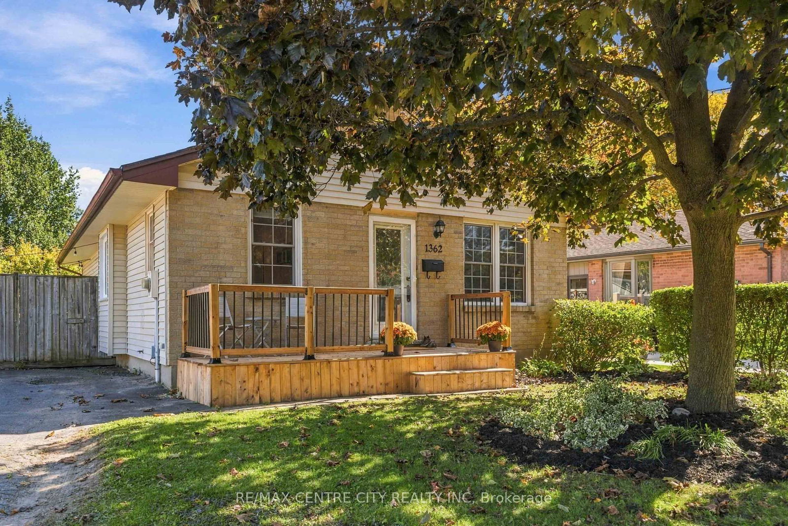 1362 Aldersbrook Road