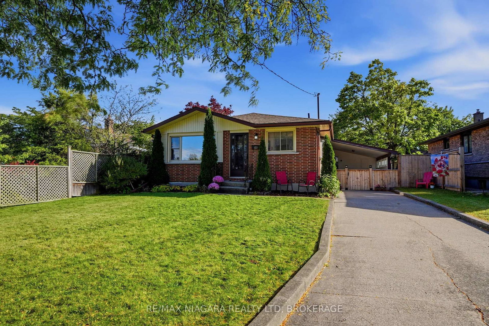 123 Meredith Drive • St. Catharines, ON photo 2