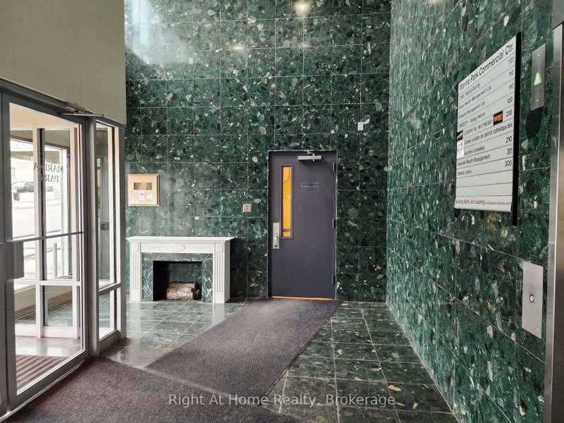180 Park Ave photo 2