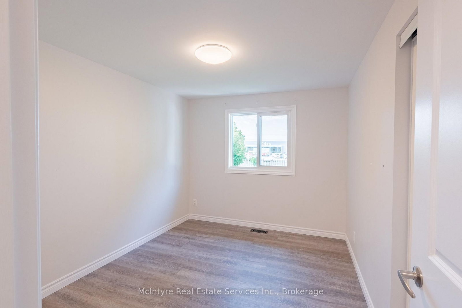 537B Barwick Crescent • Waterloo, ON photo 26