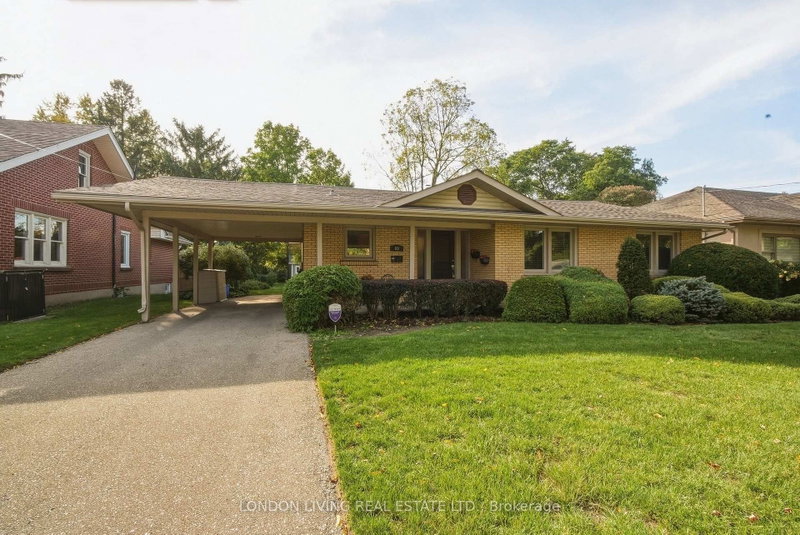 69 Logan Ave photo 2