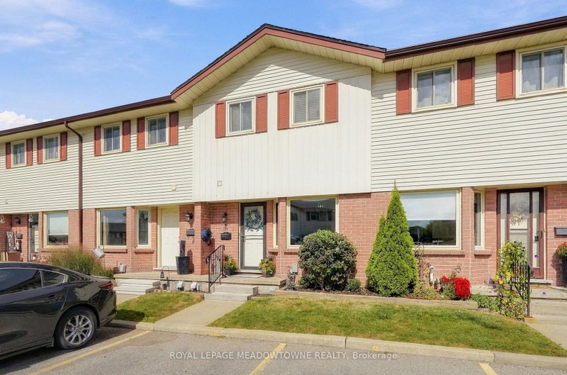 36 - 1115 Nellis Street