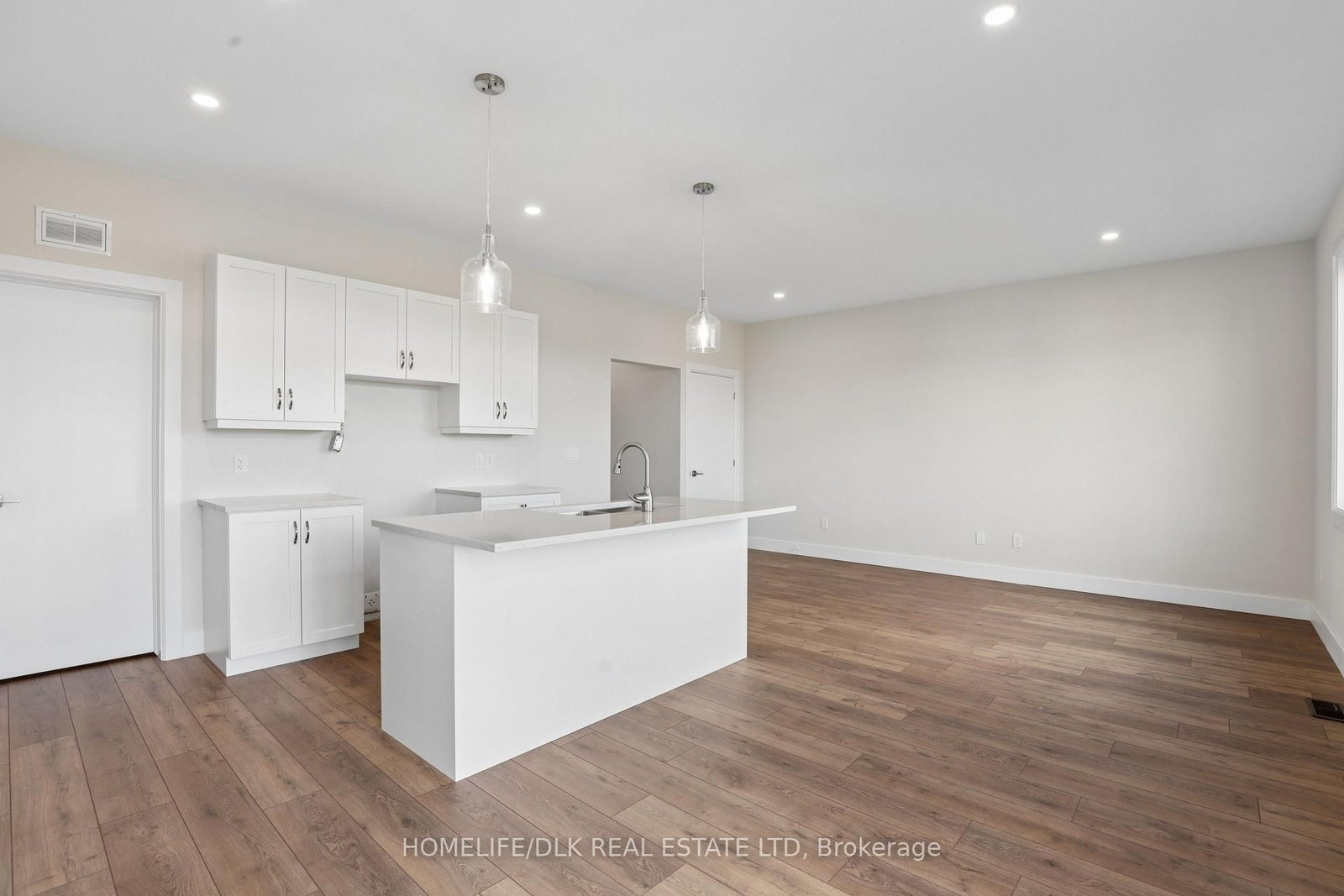 1005 Dobbie Street • Brockville, ON photo 14