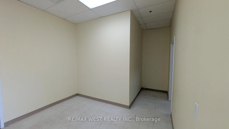 1264 Garrison Rd photo 3
