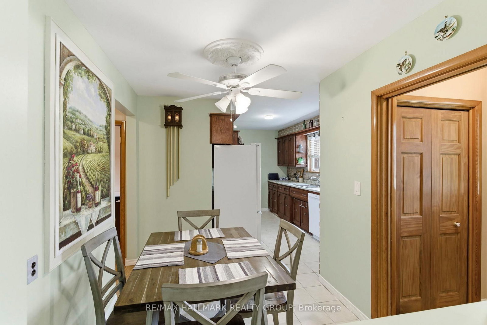 23 Aldershot Avenue • Brockville, ON photo 9