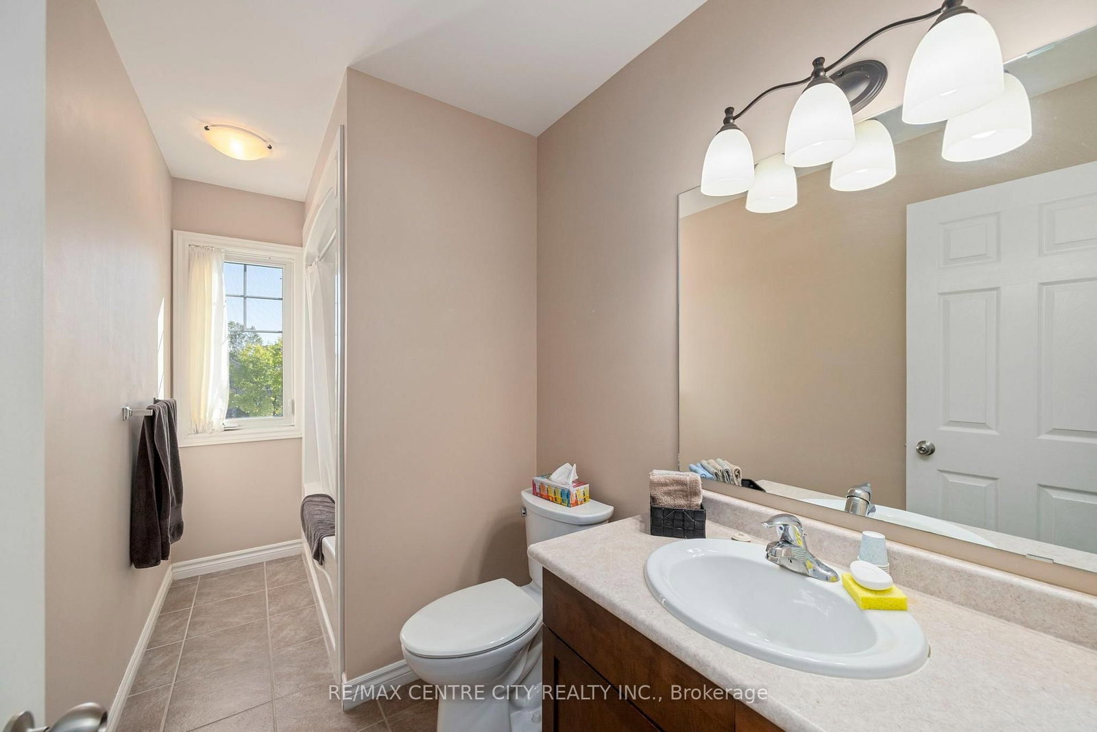 52 Pine Valley Drive • St. Thomas, ON photo 18