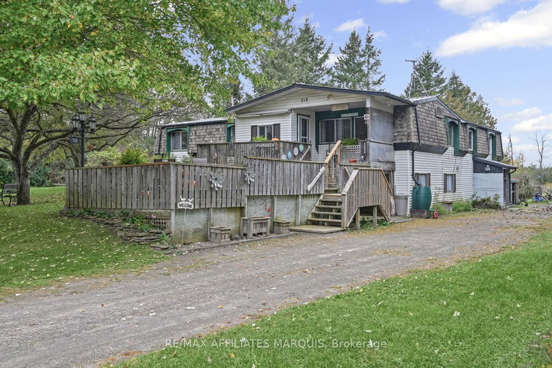 719 Ireland Rd photo 2