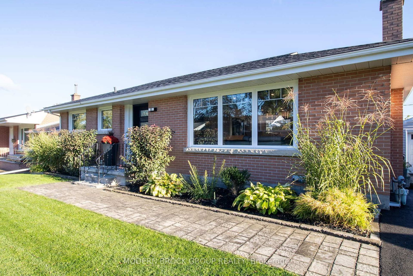 10 Manor Drive • Brockville, ON photo 6