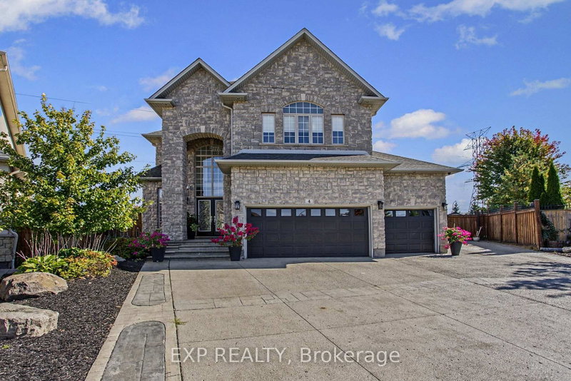 4 Playfair Court