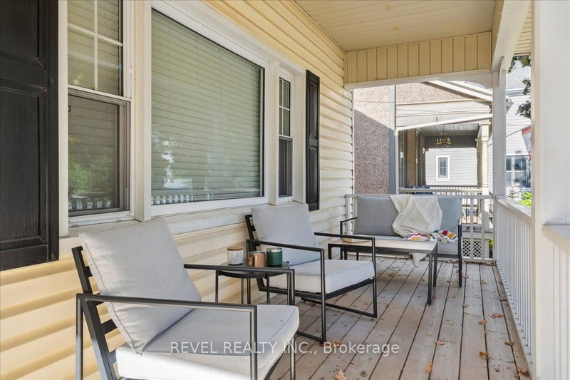 47 Mill St N photo 3