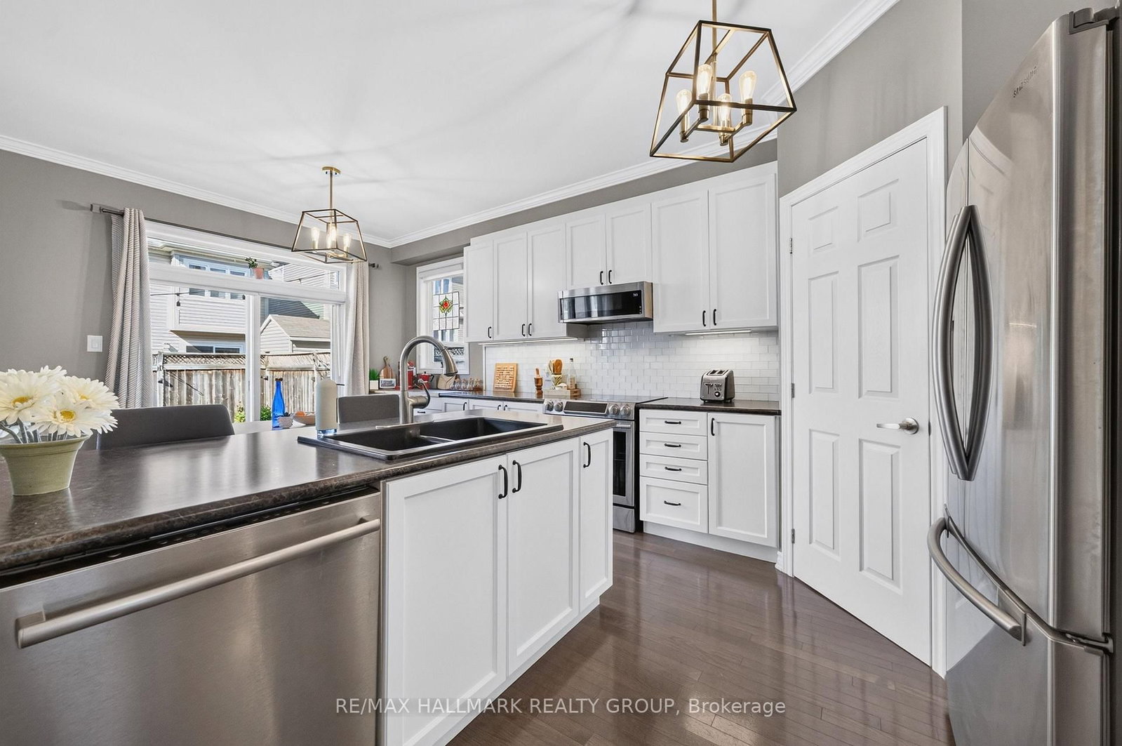 556 Sunlit Circle • Ottawa, ON photo 16