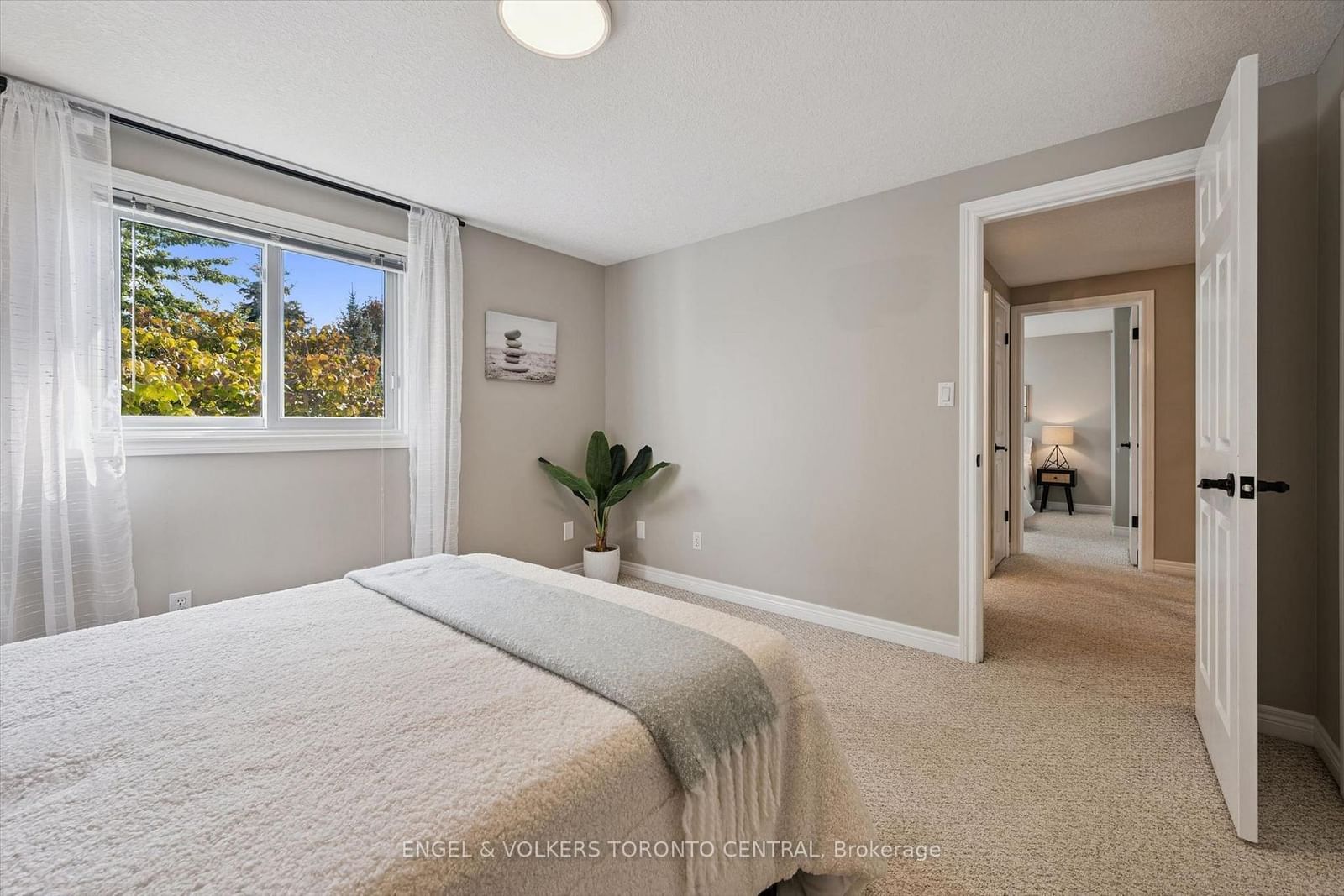653 ROCK POINT Cres, Waterloo, view 34
