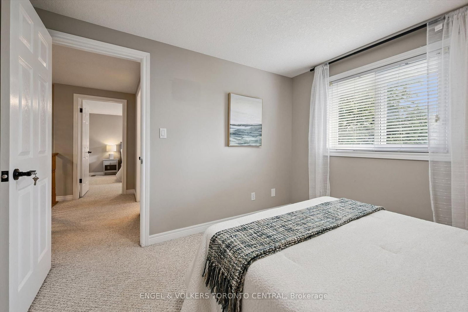 653 ROCK POINT Cres, Waterloo, view 31