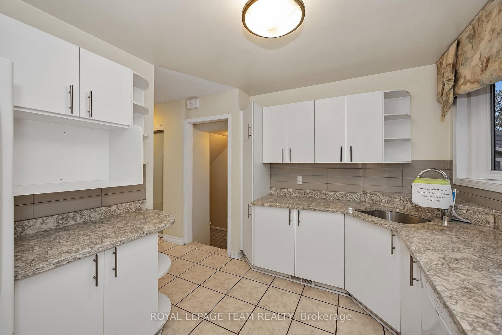 2200 Martha Ave, Ottawa, view 16