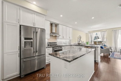 106 Lavatera Street • Ottawa, ON photo 9