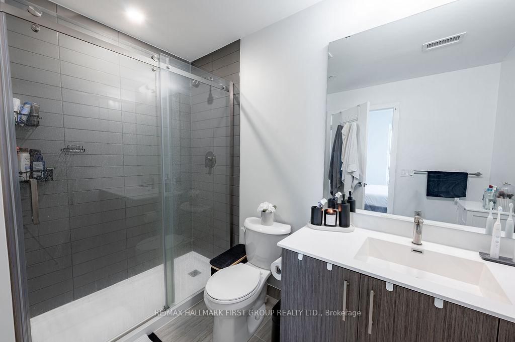 610-25 Wellington St, Kitchener, view 18