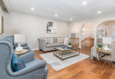 21 Green Forest Drive • Hamilton, ON photo 6